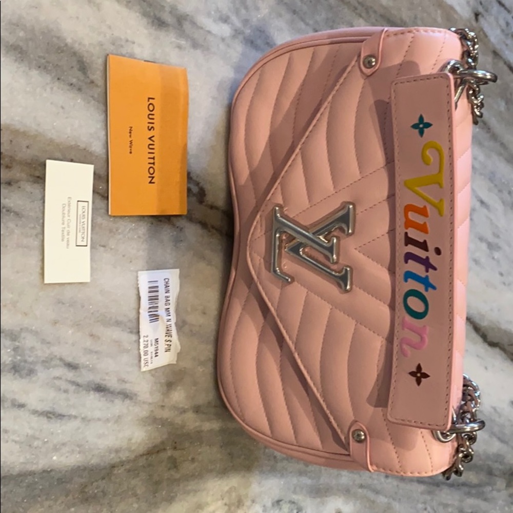 Louis Vuitton chain bag mm n. Wave s.pin